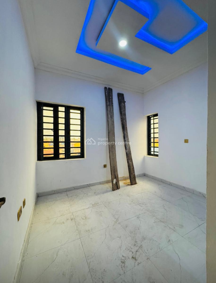 Nice 2 Bedroom Apartment in a Gated Neighborhood, Oko Oba Agege Lagos, Agege, Lagos, Flat / Apartment for Sale
