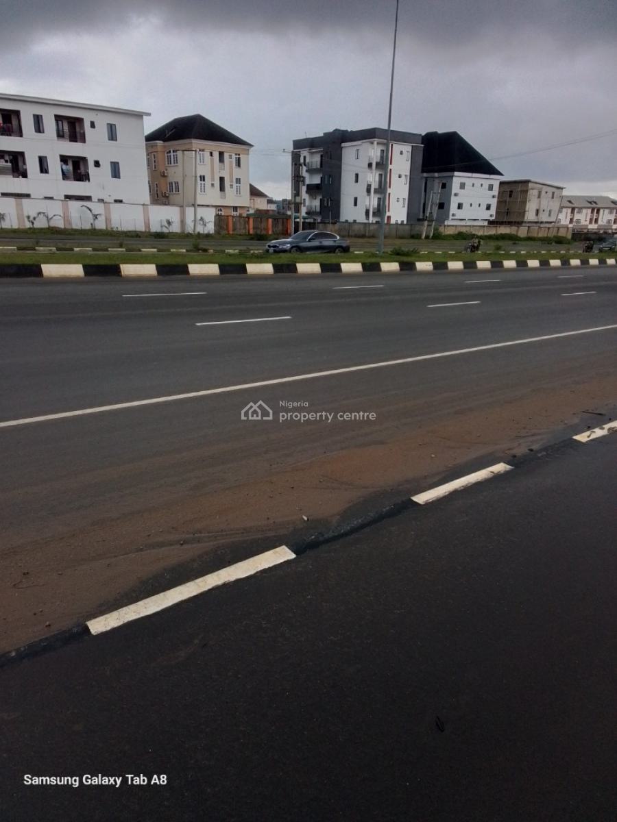 2 Bedroom Apartment Along The Express, Katampe Along Abc Cargo-living Faith Road., Katampe (main), Katampe, Abuja, Block of Flats for Sale