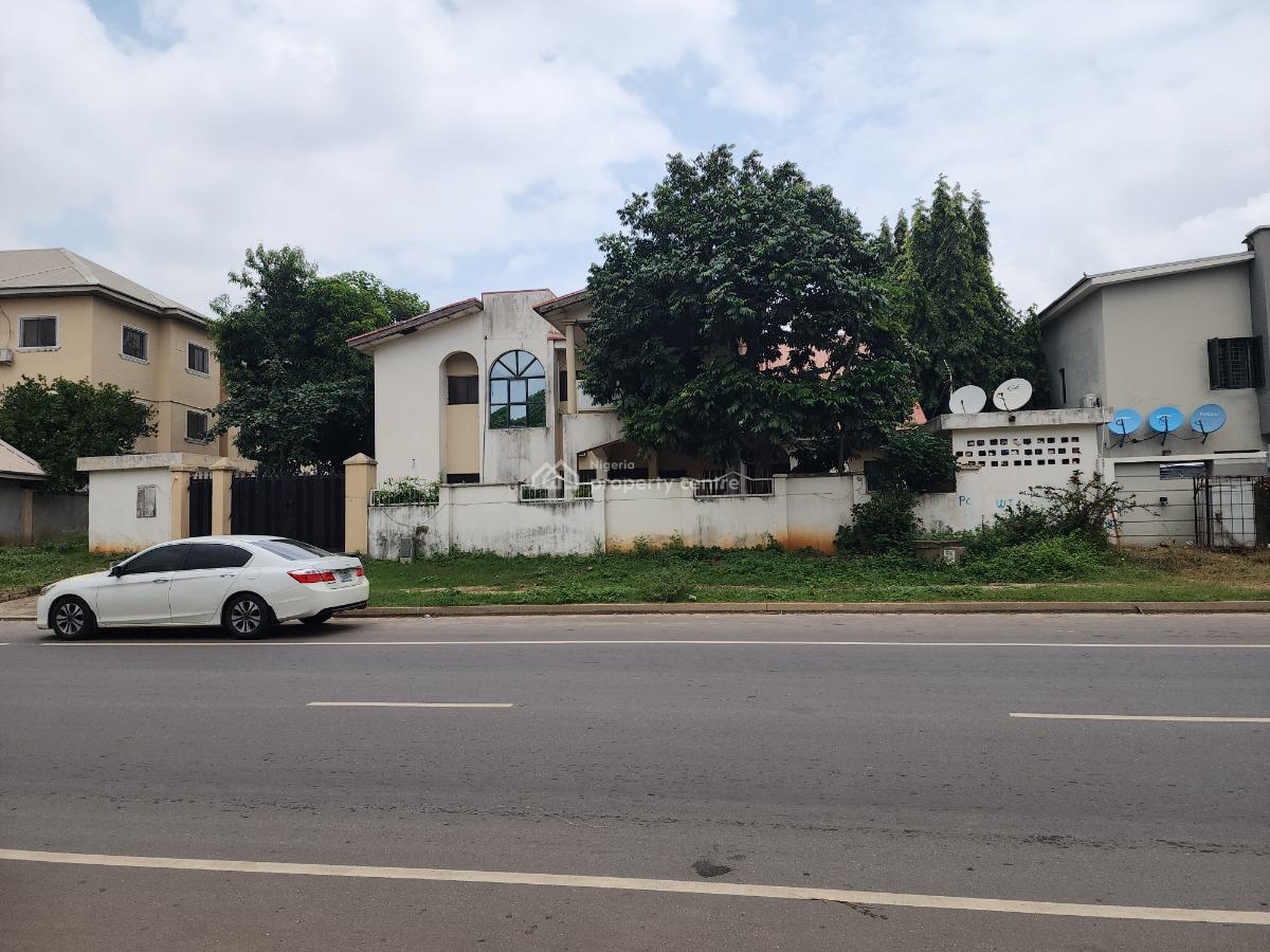 Strategically Located 5 Bedroom Detached House with Bq at Wuye, Abuja, Idris Gidado Street, Wuye, Abuja, Detached Duplex for Sale