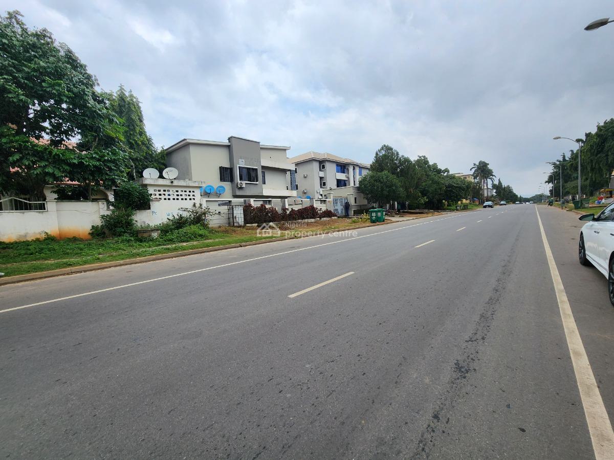 Strategically Located 5 Bedroom Detached House with Bq at Wuye, Abuja, Idris Gidado Street, Wuye, Abuja, Detached Duplex for Sale