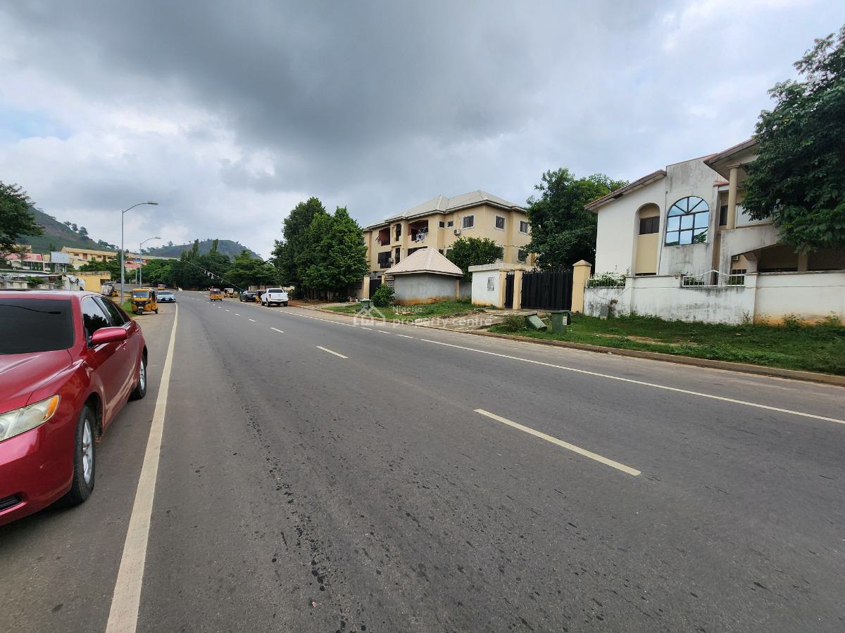 Strategically Located 5 Bedroom Detached House with Bq at Wuye, Abuja, Idris Gidado Street, Wuye, Abuja, Detached Duplex for Sale