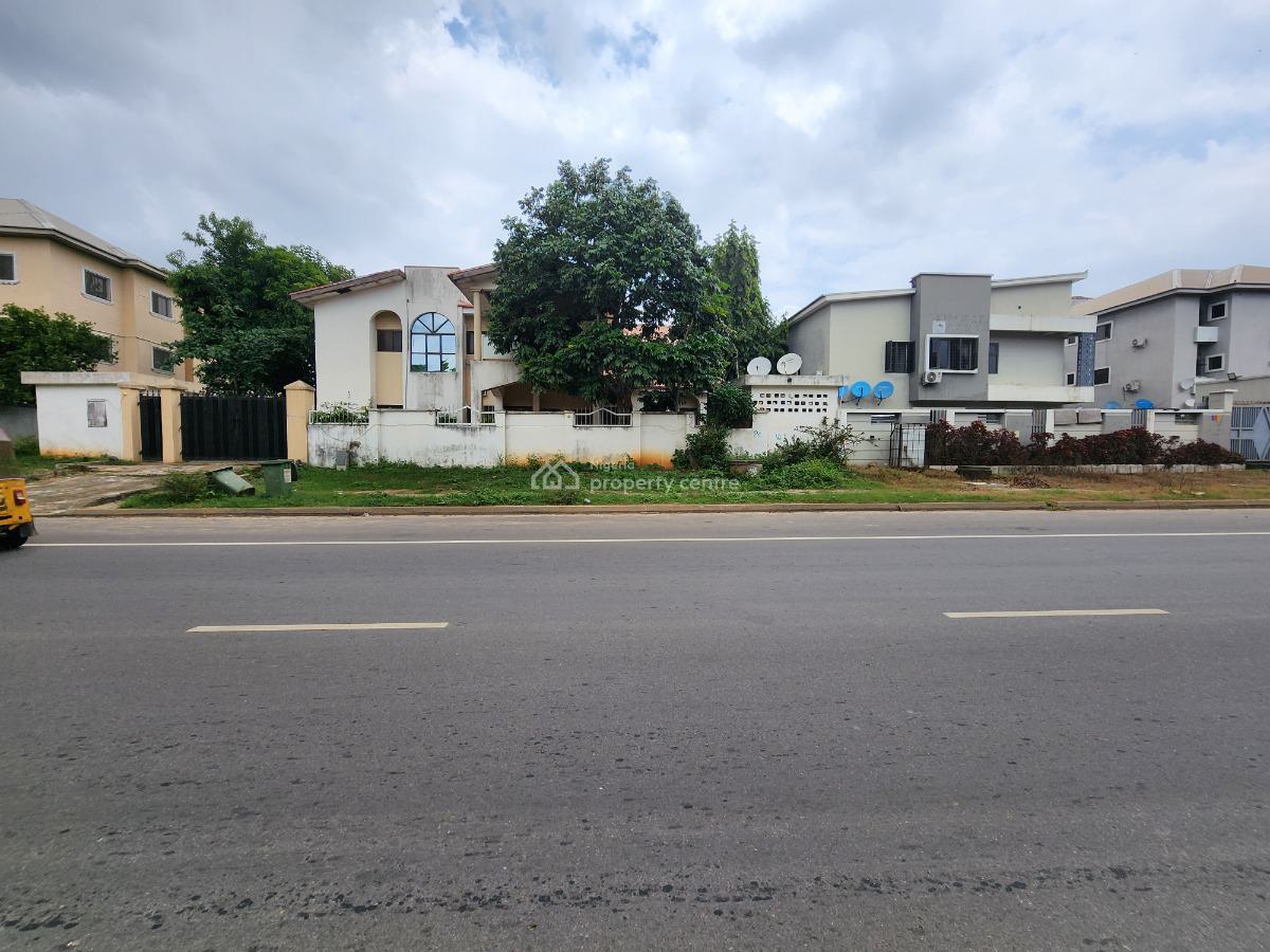 Strategically Located 5 Bedroom Detached House with Bq at Wuye, Abuja, Idris Gidado Street, Wuye, Abuja, Detached Duplex for Sale