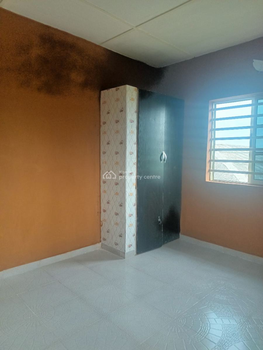 Room and Parlour Self Con, Renecon Road Igbogbo Ikorodu, Igbogbo, Ikorodu, Lagos, House for Rent