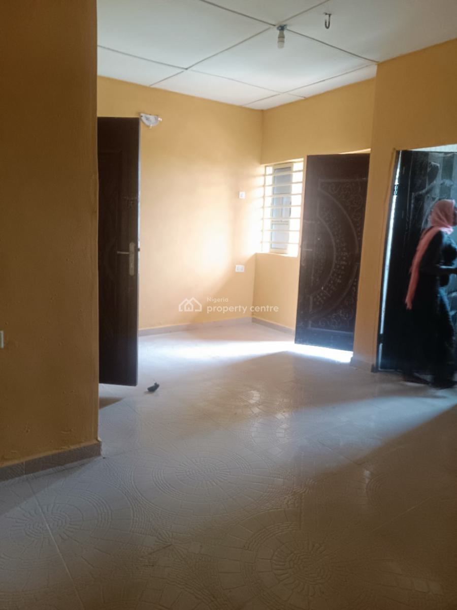 Room and Parlour Self Con, Renecon Road Igbogbo Ikorodu, Igbogbo, Ikorodu, Lagos, House for Rent