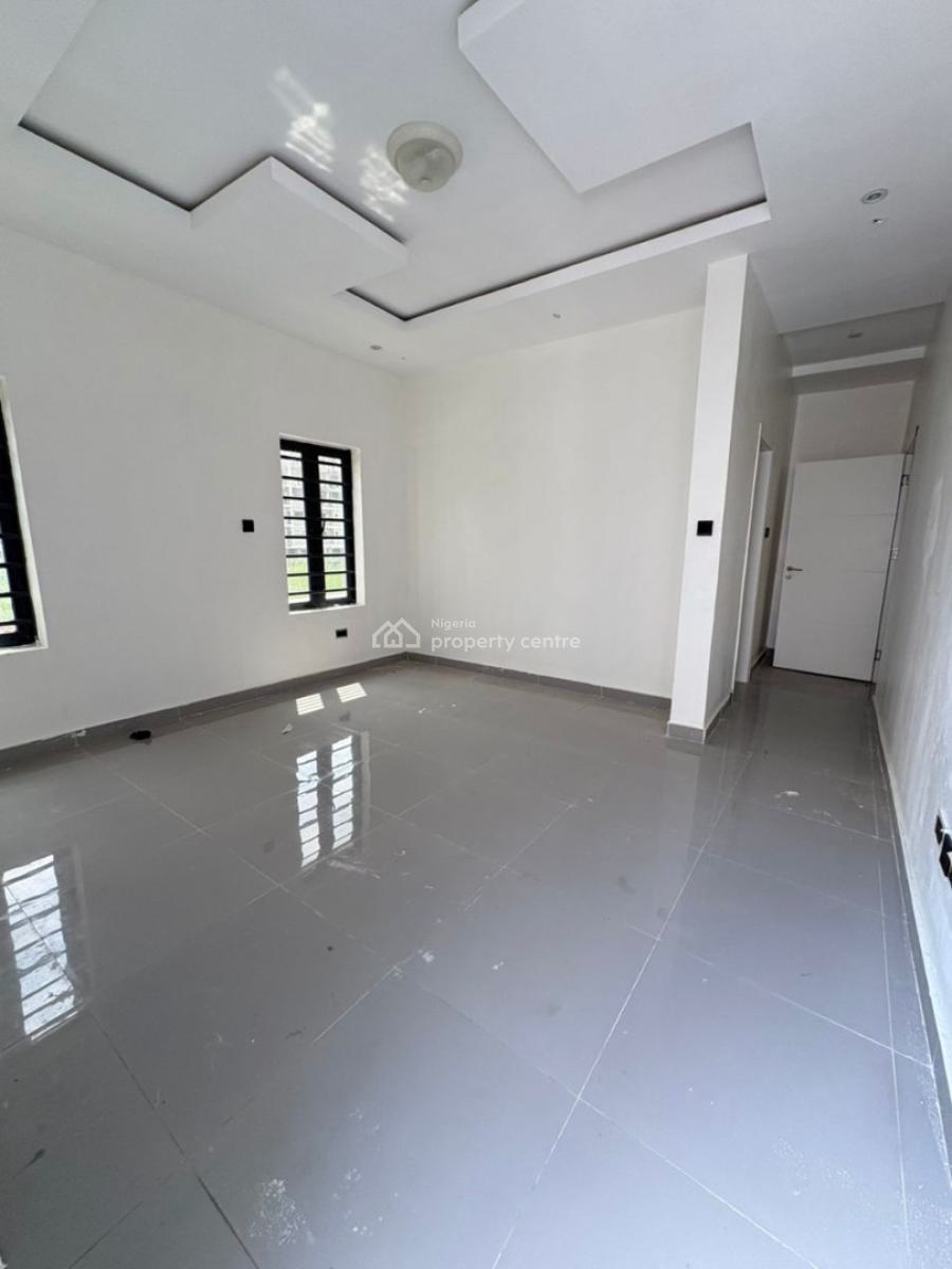 Newly Built and Serviced 2bed, Gbangbala, Ikate, Lekki, Lagos, Flat / Apartment for Sale