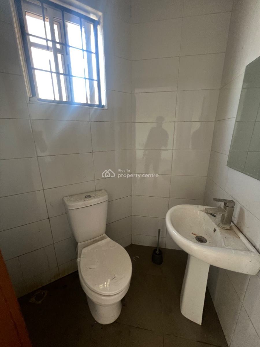 Spacious 2 Bedroom Apartment, Ogidan Estate, Sangotedo, Ajah, Lagos, Flat / Apartment for Rent