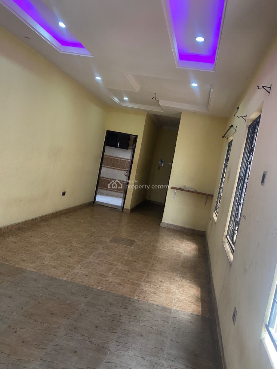 Luxury Modern and Standard 3-bedroom Flat Upstairs Both En-suite, Agboyi Estate, Alapere, Ketu, Lagos, Flat / Apartment for Rent