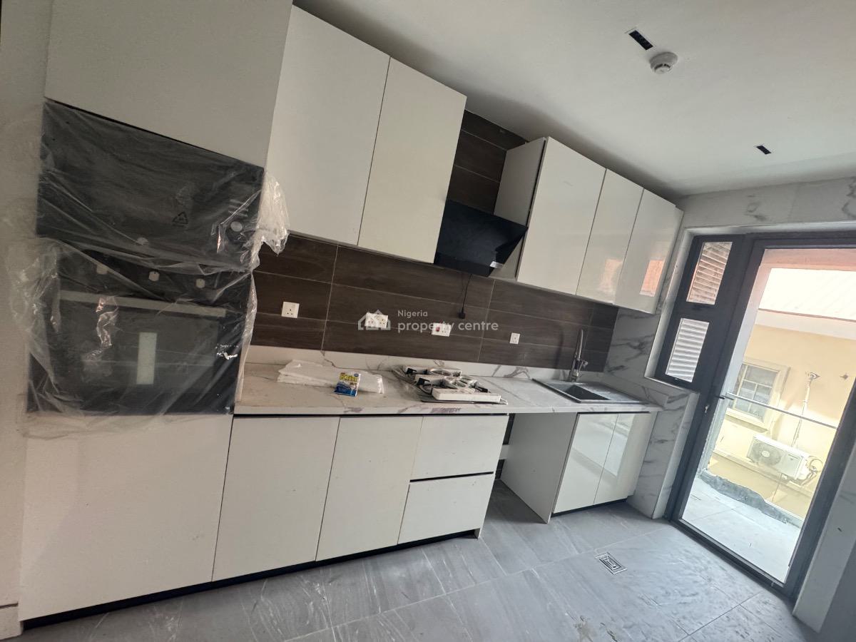 a Super Luxury Fully Serviced 1 Bedroom with Stunning View, Off Freedom Way, Lekki Phase 1, Lekki, Lagos, Mini Flat (room and Parlour) for Rent