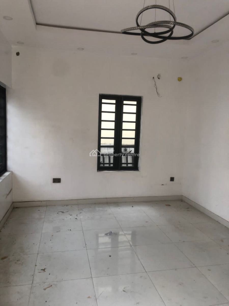 Spacious 2 Bedroom Apartment, Agungi Estate, Agungi, Lekki, Lagos, Flat / Apartment for Rent
