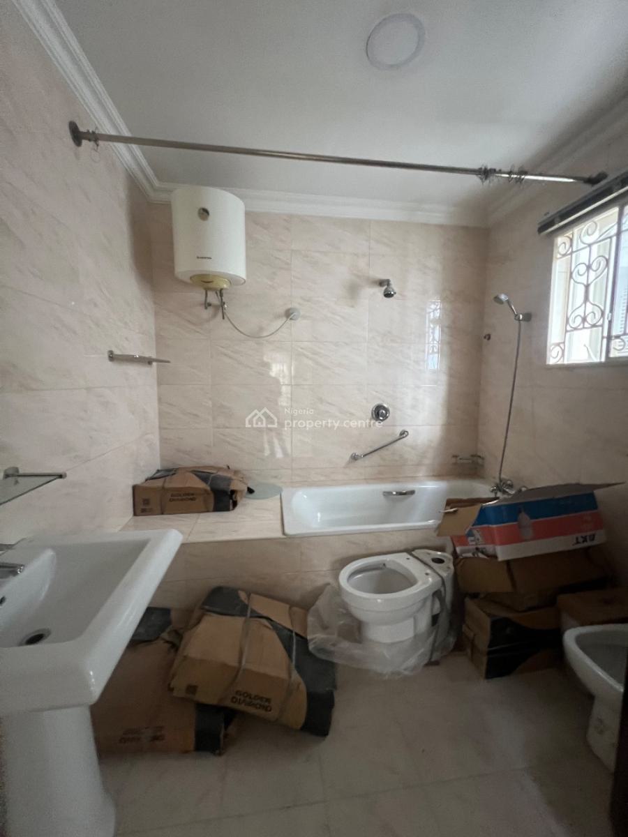 Spacious Mini Flat Available, Lekki Phase 1, Lekki, Lagos, Mini Flat (room and Parlour) for Rent