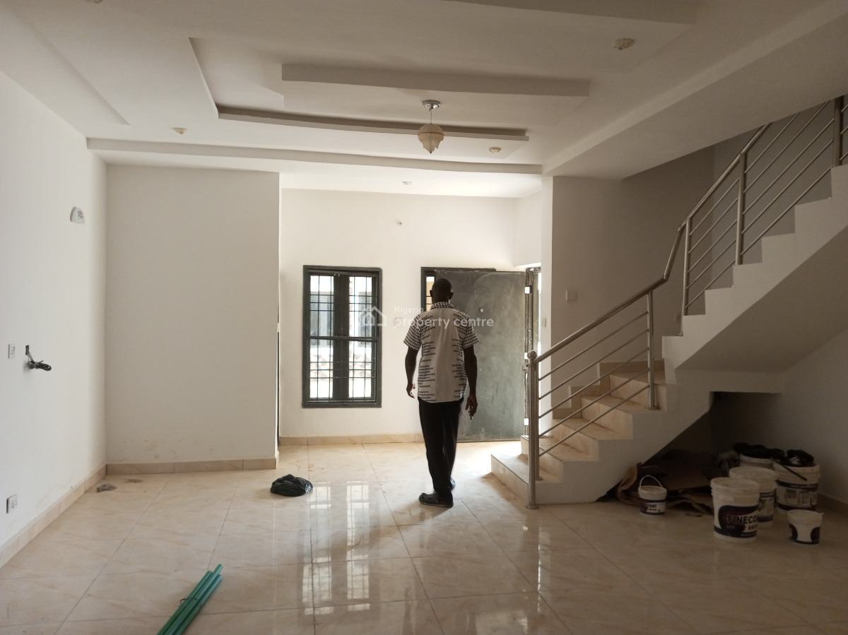 3 Bedrooms Duplex Available in an Estate, Apo Wumba Axis, Apo, Abuja, Terraced Duplex for Rent
