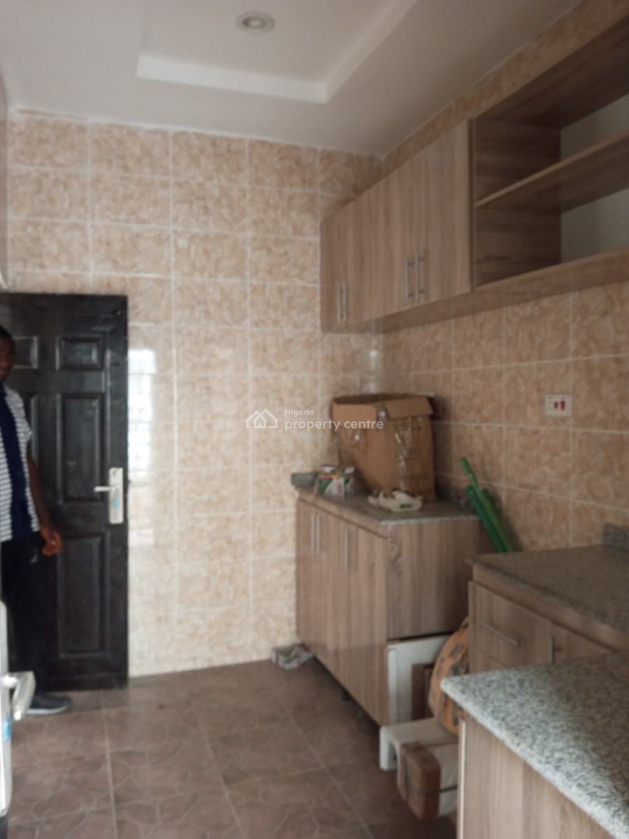 3 Bedrooms Duplex Available in an Estate, Apo Wumba Axis, Apo, Abuja, Terraced Duplex for Rent
