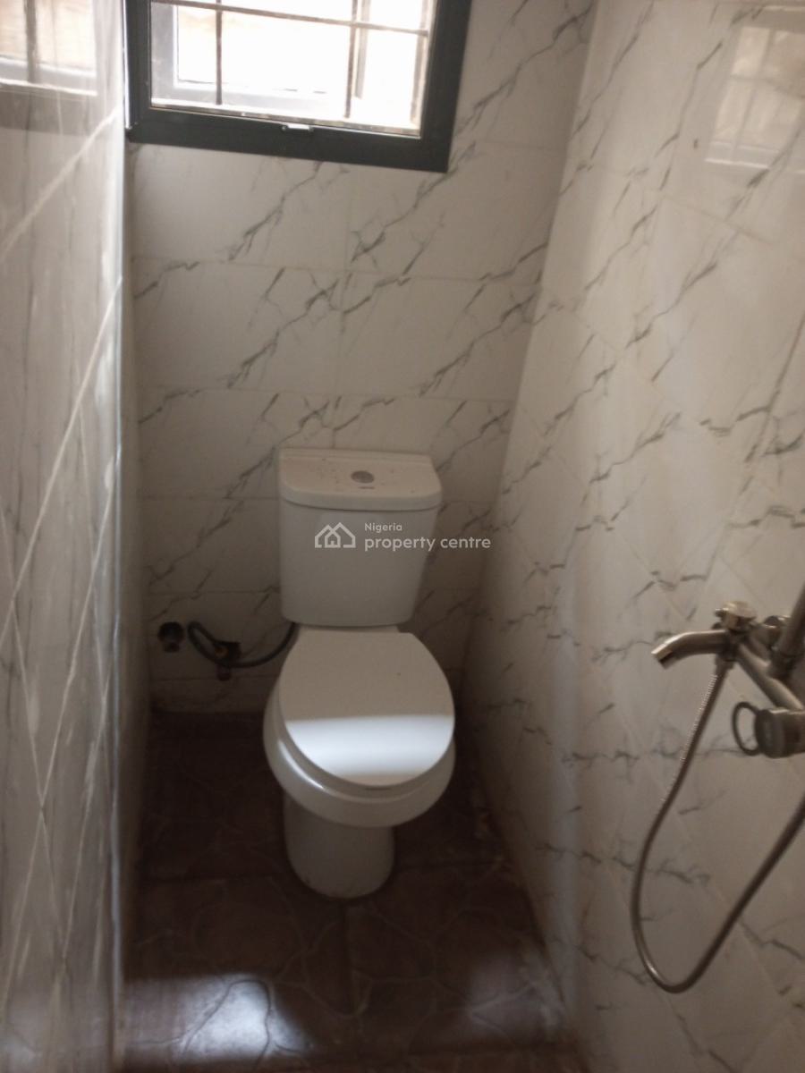 3 Bedrooms Duplex Available in an Estate, Apo Wumba Axis, Apo, Abuja, Terraced Duplex for Rent