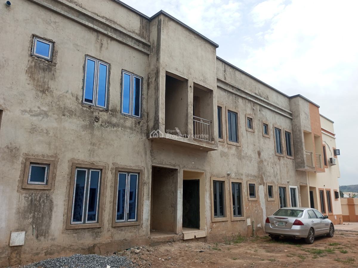 3 Bedrooms Duplex Available in an Estate, Apo Wumba Axis, Apo, Abuja, Terraced Duplex for Rent