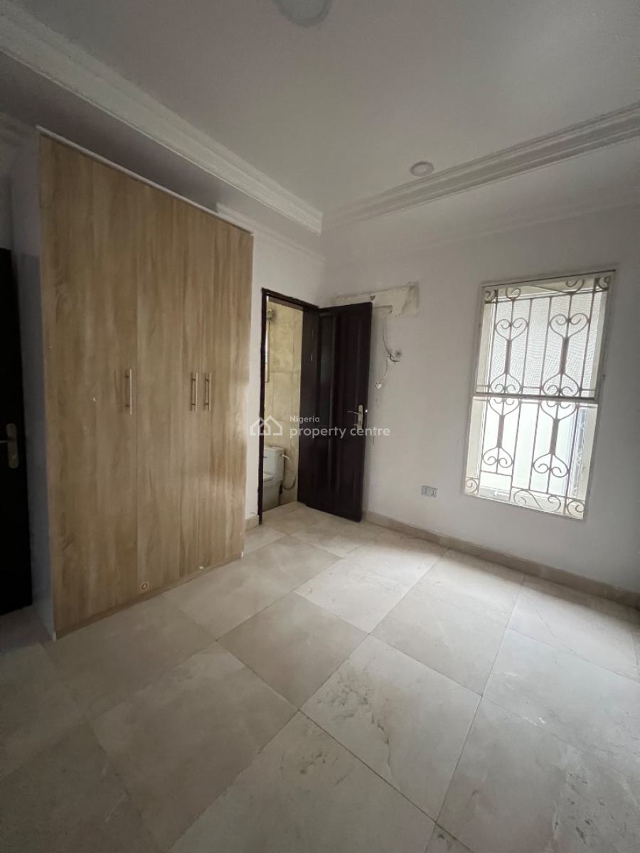 Spacious 3 Bedroom Apartment Available, Lekki Phase 1, Lekki Phase 1, Lekki, Lagos, Flat / Apartment for Rent