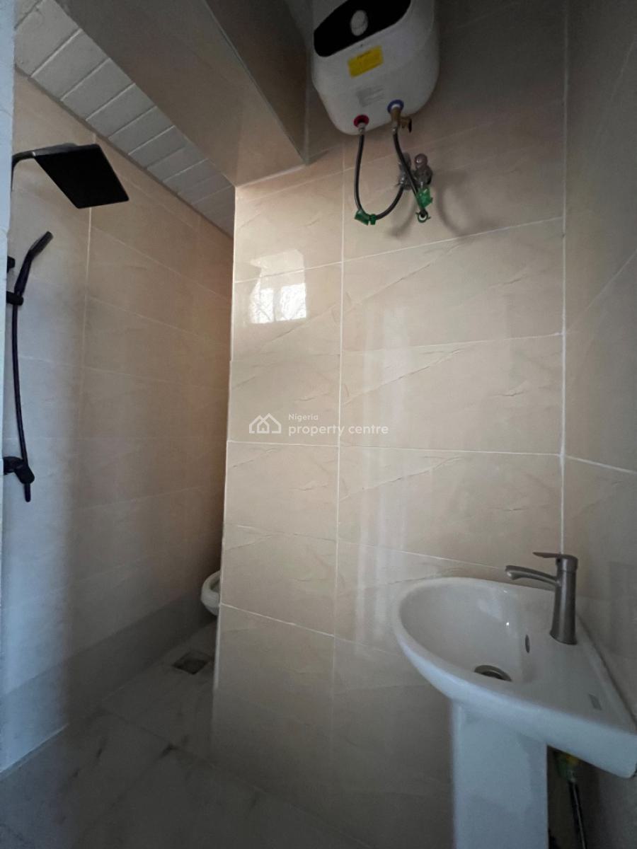 Spacious 3 Bedroom Apartment Available, Lekki Phase 1, Lekki Phase 1, Lekki, Lagos, Flat / Apartment for Rent