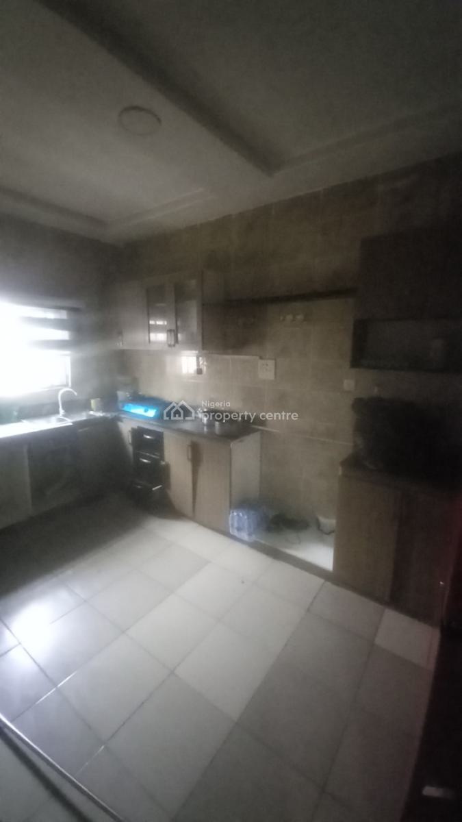 Tastefully Finished & Spacious 2 Bedrooms Flat, Dawaki Extension, Dawaki, Gwarinpa, Abuja, Flat / Apartment for Rent