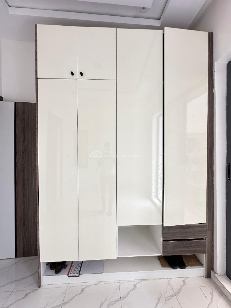 Spacious 2 and 3 Bedroom Apartment with an Elevator, Less Than 5 Minutes Drive From Circle Mall, Lekki Phase 1, Lekki, Lagos, Flat / Apartment for Sale