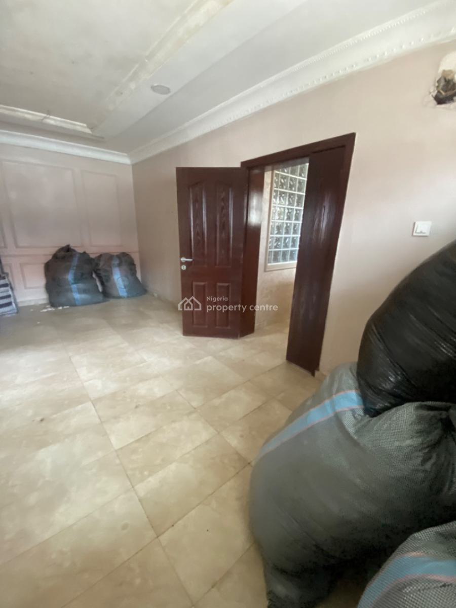 Spacious Room and Parlour Self Contained for Commercial Use, Adebayo Doherty Road Lekki Phase 1, Lekki Phase 1, Lekki, Lagos, Office Space for Rent