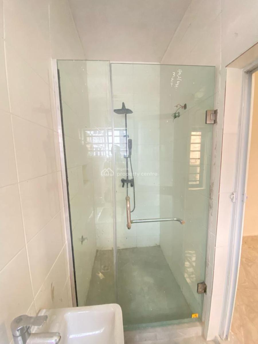 Brand New 2 Bedroom Apartment, Ologolo Main Road, Ologolo, Lekki, Lagos, Flat / Apartment for Sale