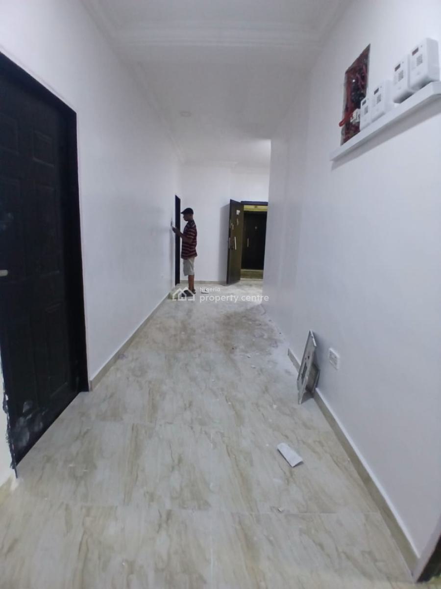 Skyview Studio Apartment with 24hrs Light, Chevron Drive, Lekki Phase 2, Lekki, Lagos, Self Contain (single Rooms) for Rent