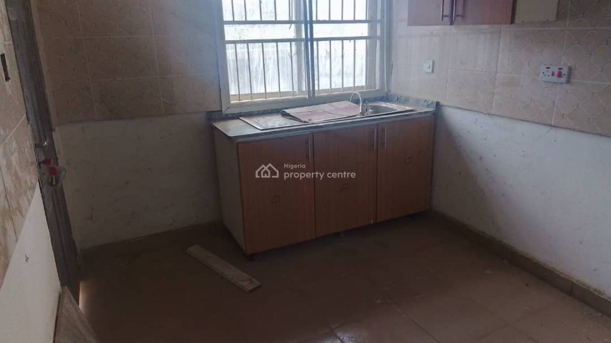 3bedroom Flat, Karmo, Abuja, Flat / Apartment for Sale