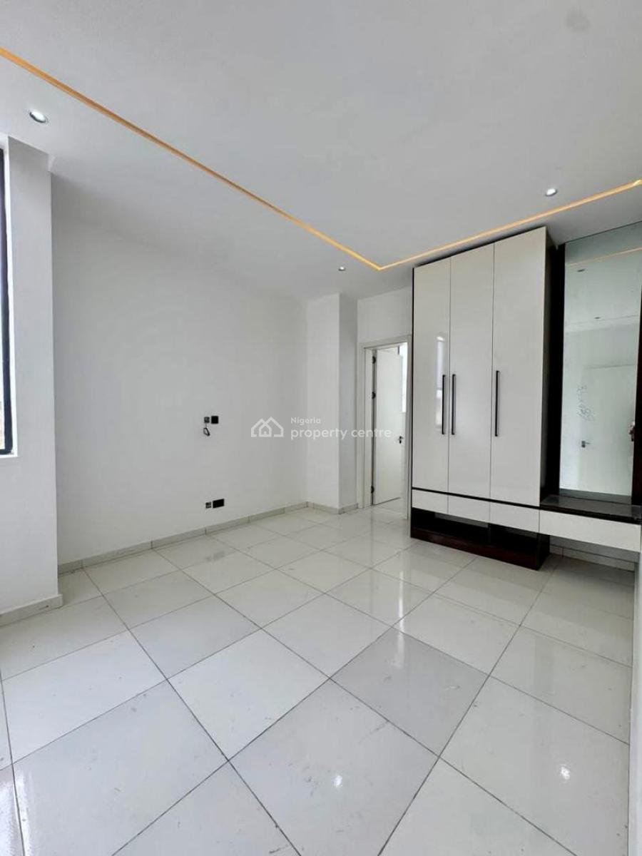 Spacious Fully Serviced   2  Bedroom Apartment, Oniru, Victoria Island (vi), Lagos, Flat / Apartment for Sale