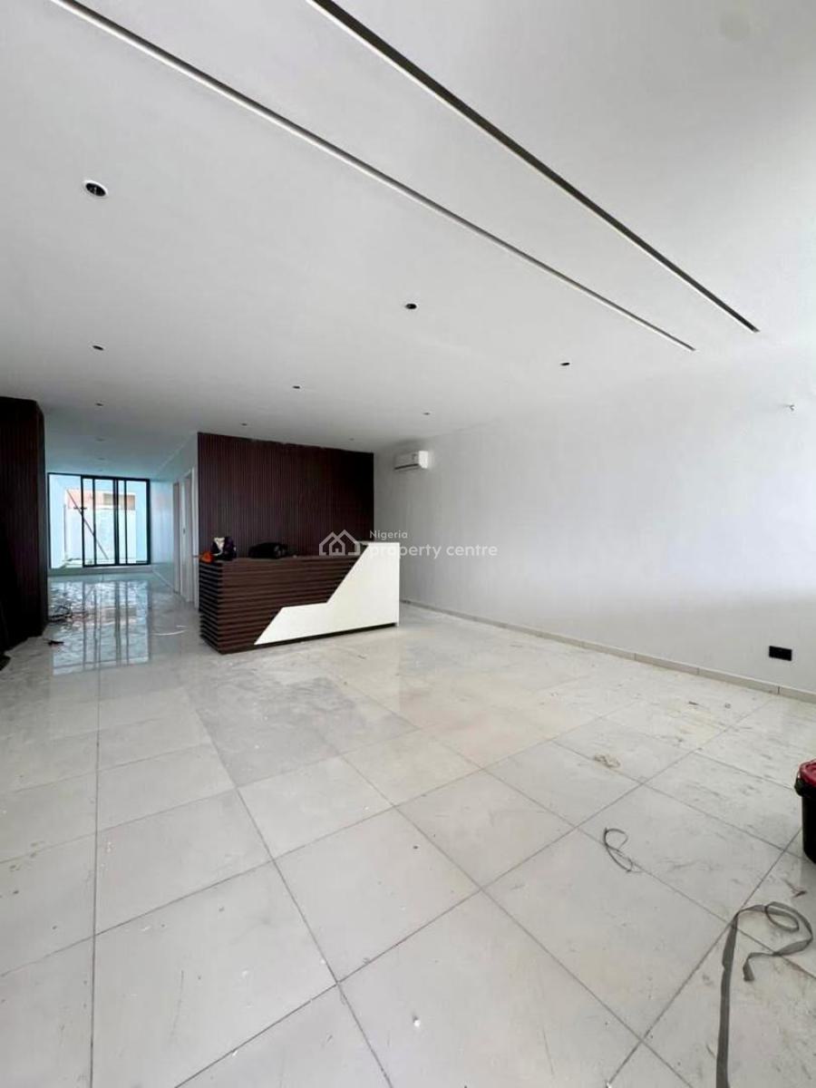Spacious Fully Serviced   2  Bedroom Apartment, Oniru, Victoria Island (vi), Lagos, Flat / Apartment for Sale