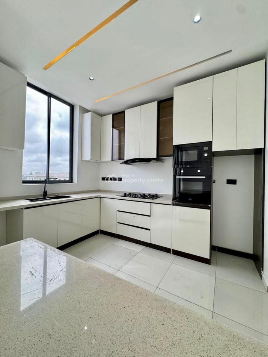 Spacious Fully Serviced   2  Bedroom Apartment, Oniru, Victoria Island (vi), Lagos, Flat / Apartment for Sale