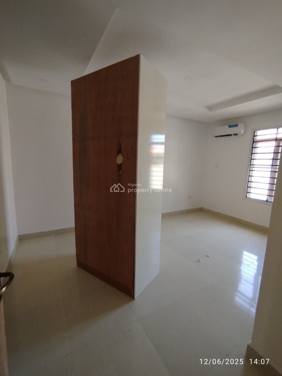 Renovated, Self Compound 4-bedroom Terrace with Bq, Acs, Gate House, Off Bisola Durosinmi Etti Dr, Lekki Phase 1, Lekki, Lagos, Semi-detached Duplex for Rent
