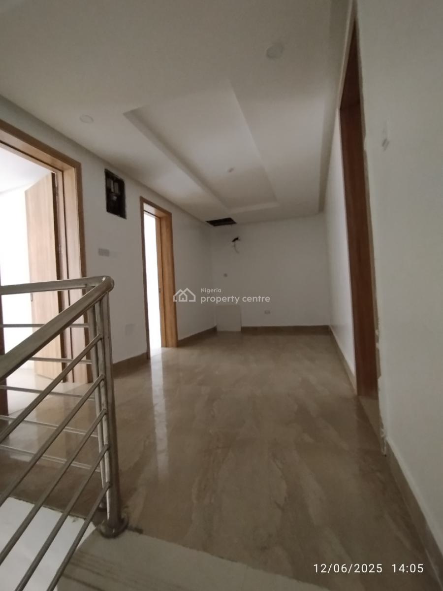Renovated, Self Compound 4-bedroom Terrace with Bq, Acs, Gate House, Off Bisola Durosinmi Etti Dr, Lekki Phase 1, Lekki, Lagos, Semi-detached Duplex for Rent