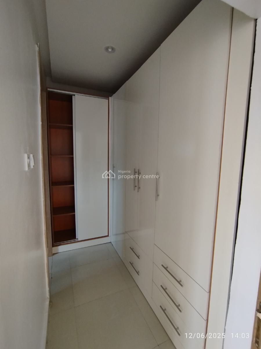 Renovated, Self Compound 4-bedroom Terrace with Bq, Acs, Gate House, Off Bisola Durosinmi Etti Dr, Lekki Phase 1, Lekki, Lagos, Semi-detached Duplex for Rent