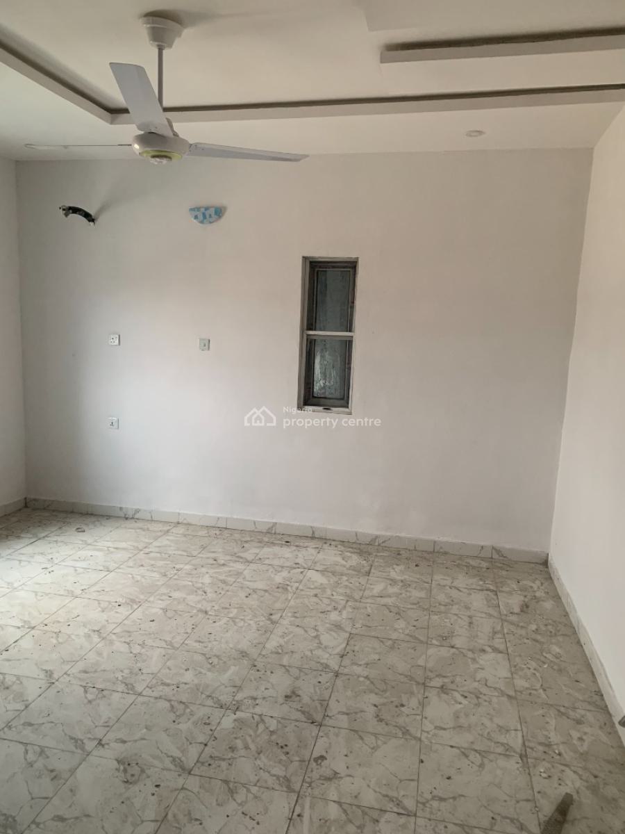 Luxury 3 Bedroom Upstairs with Dinning, Abijo Estate, Ajah, Lagos, Flat / Apartment for Rent