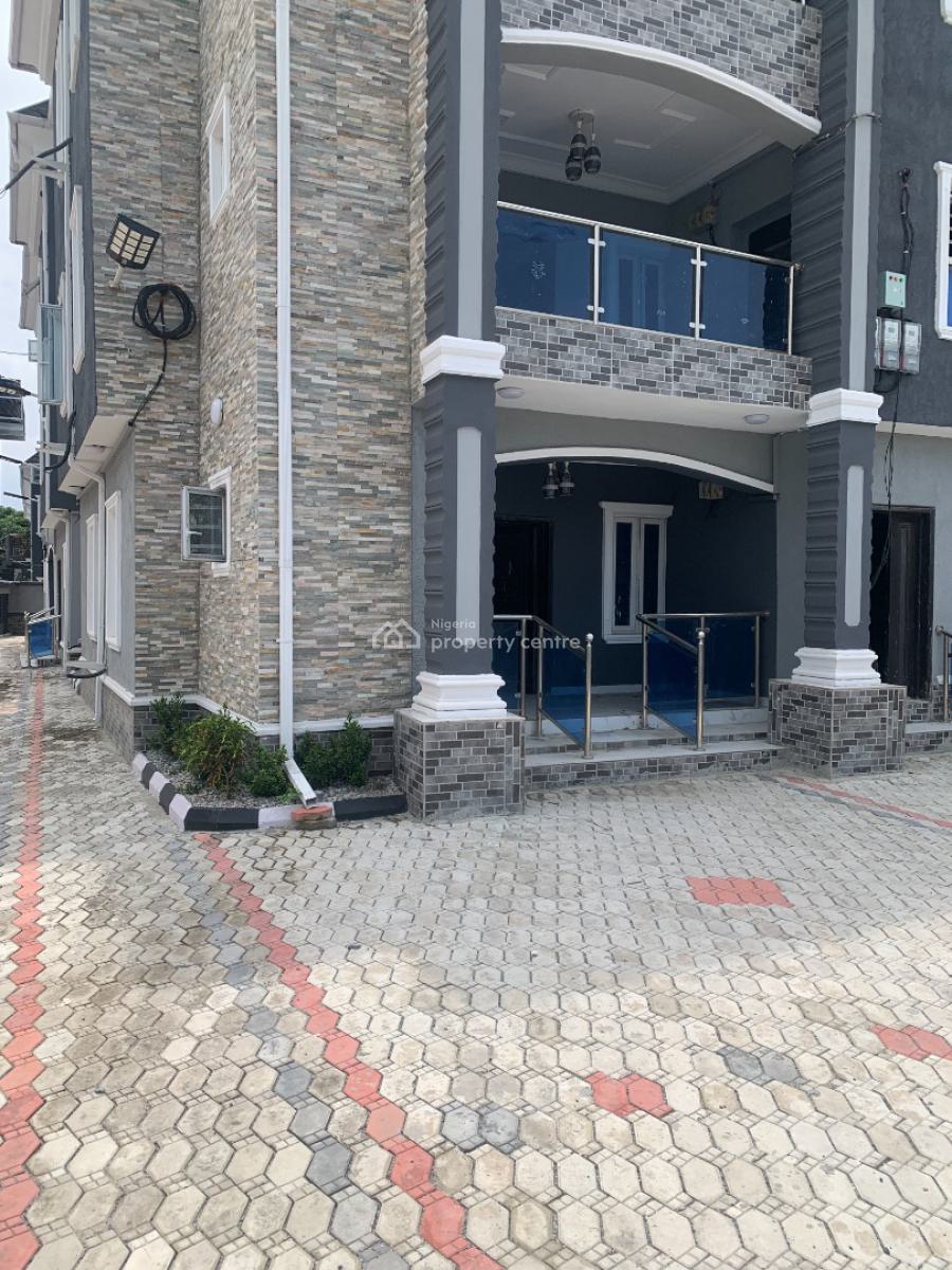 Luxury 3 Bedroom Upstairs with Dinning, Abijo Estate, Ajah, Lagos, Flat / Apartment for Rent