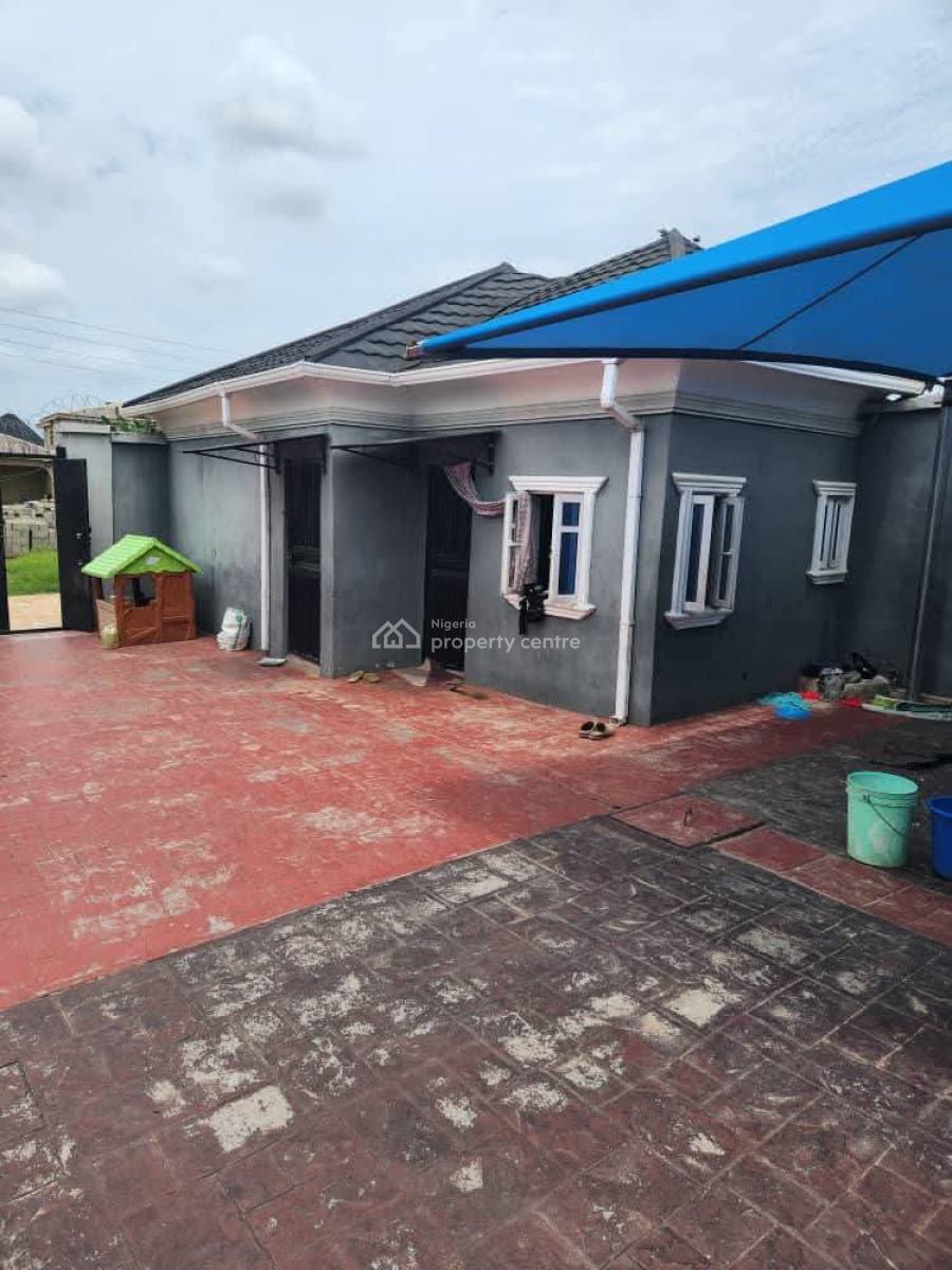 5 Bedroom Detached Duplex with Bq, Awobo Estate, Igbogbo, Ikorodu, Lagos, Detached Duplex for Sale