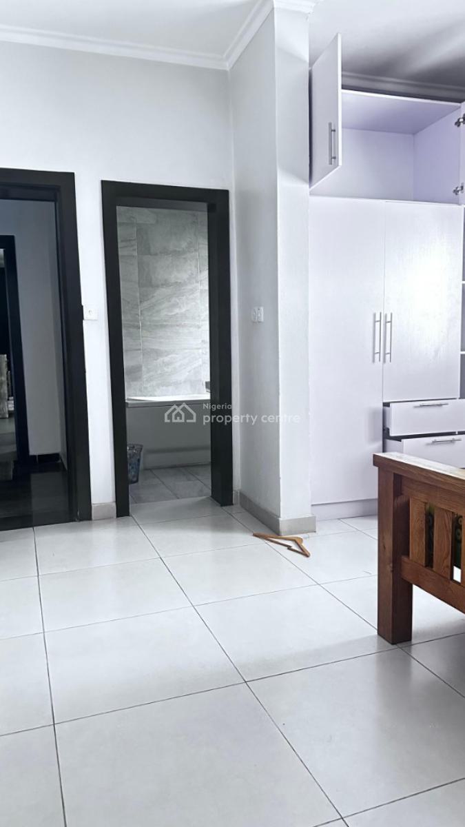 Furnished 3 Bedrooms with Bq and 24 Hours Power, Off Queens Drive, Old Ikoyi, Ikoyi, Lagos, Flat / Apartment for Rent