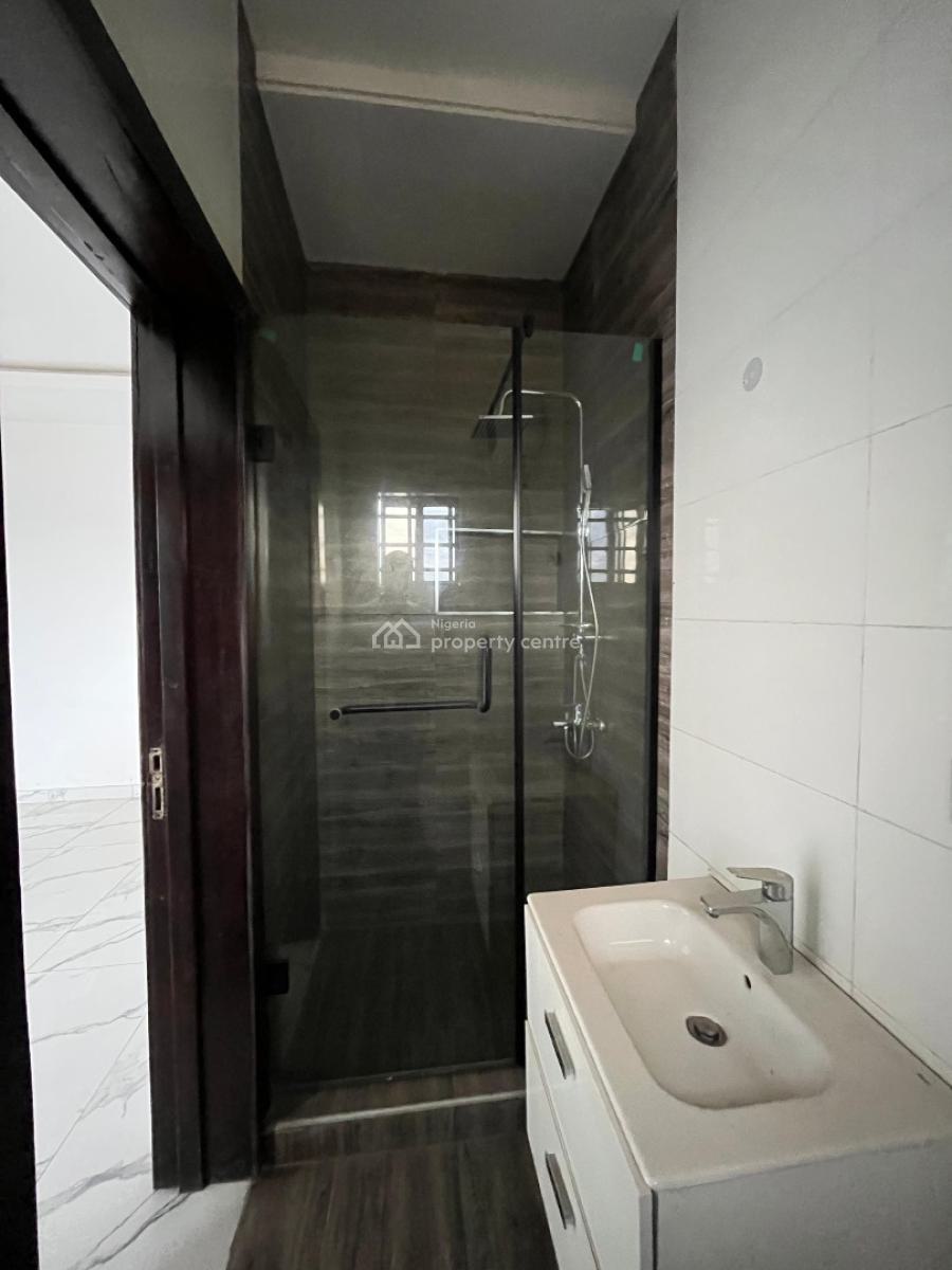 Amazingly Built 4 Bedroom Mainsonette Duplex, Very Spacious Rooms| Secured Area|, Ikeja Gra, Ikeja, Lagos, Block of Flats for Sale