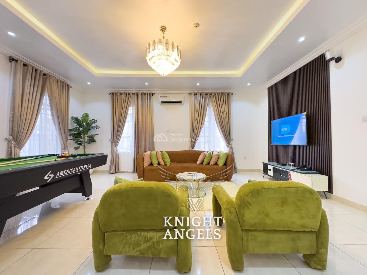Fully Furnished 3-bedroom Apartments (upstairs), Lekki Phase 1, Lekki, Lagos, Flat / Apartment for Rent