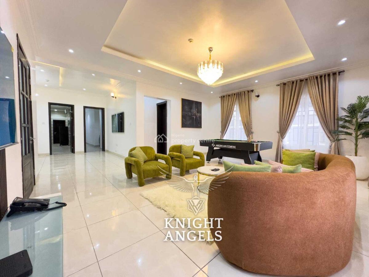 Fully Furnished 3-bedroom Apartments (upstairs), Lekki Phase 1, Lekki, Lagos, Flat / Apartment for Rent