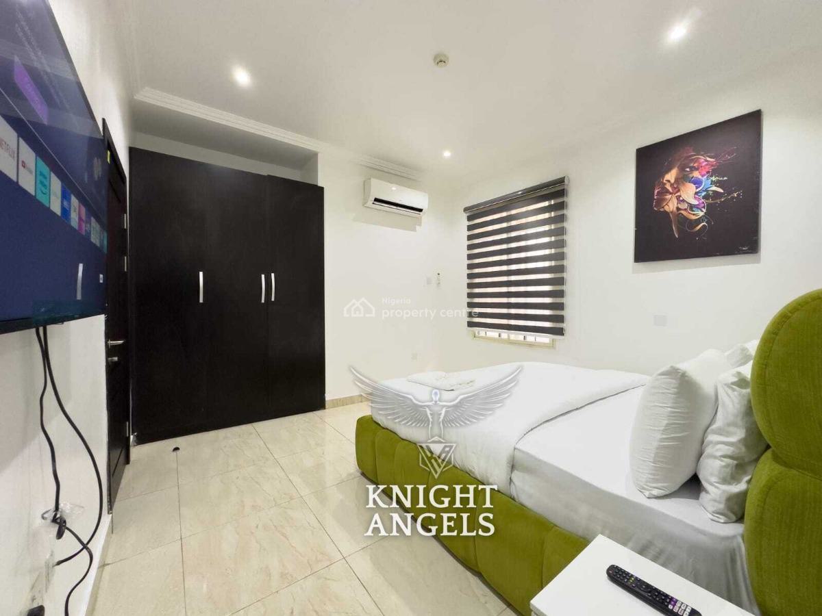 Fully Furnished 3-bedroom Apartments (upstairs), Lekki Phase 1, Lekki, Lagos, Flat / Apartment for Rent
