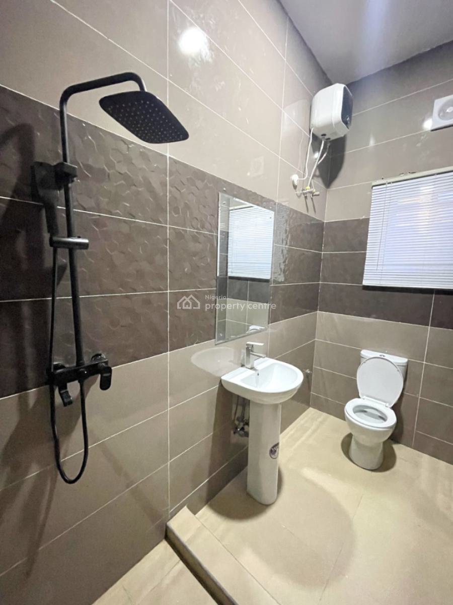 Secured and Comfortable 3 Bedroom Apartment, Off Freedom Way, Lekki Phase 1, Lekki, Lagos, Flat / Apartment Short Let