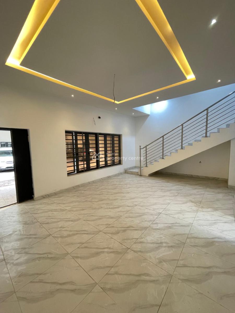 Spaciously Built 4 Bedroom Terrace Duplex with Bq, Bode Thomas, Surulere, Lagos, Terraced Duplex for Sale
