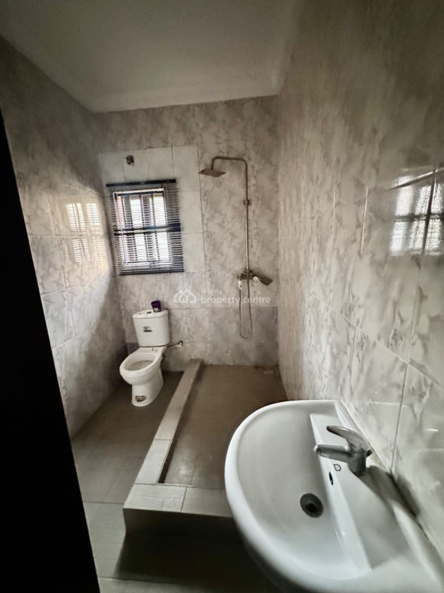 Very Big 3bedroom Apartment with Extra Room, Lekki Conservation Axis By Chevron, Lekki, Lagos, Terraced Bungalow for Rent