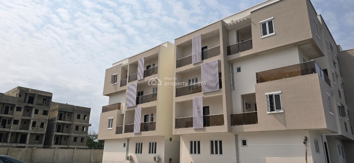 Large Size 1 Bedroom Upper Floor Flat in a Well Built Apartment Block, Lekki Phase 2, Lekki, Lagos, Flat / Apartment for Rent