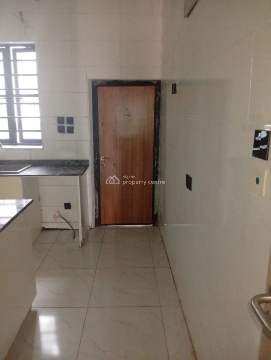 Luxury 4bedroom Terrace Duplex Building Available: Distress, De Alexander, Orchid Road, Chevron, Lekki Lagos, Lekki Phase 1, Lekki, Lagos, Terraced Duplex for Sale