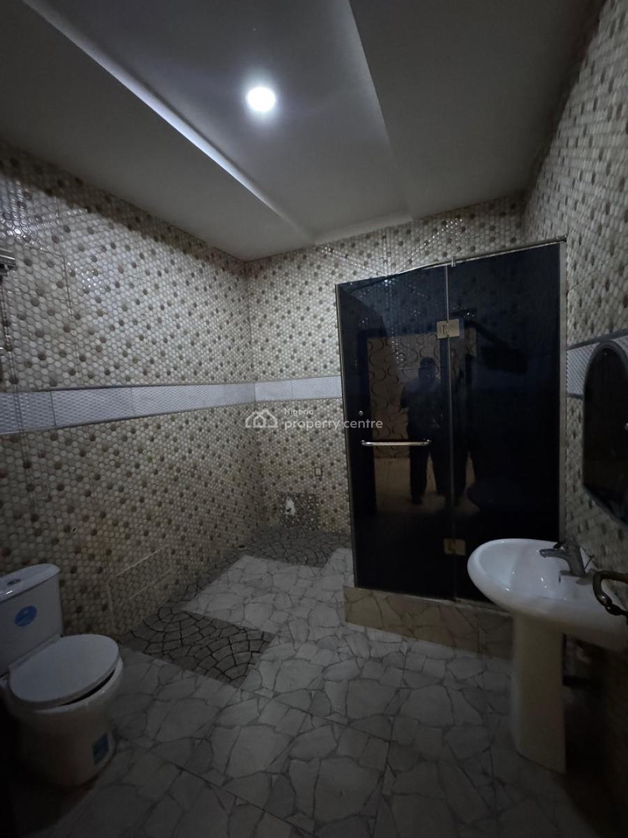 Well Maintained 3 Bedroom Terrace Duplex, Lekki Phase 1, Lekki, Lagos, Terraced Duplex for Rent
