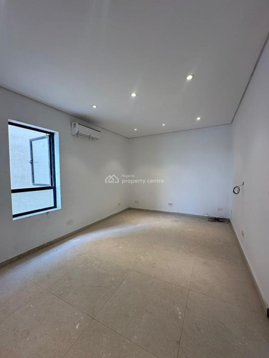 Breath Taking  6 Bedroom Water Front  Duplex, Banana Island, Ikoyi, Lagos, Detached Duplex for Sale