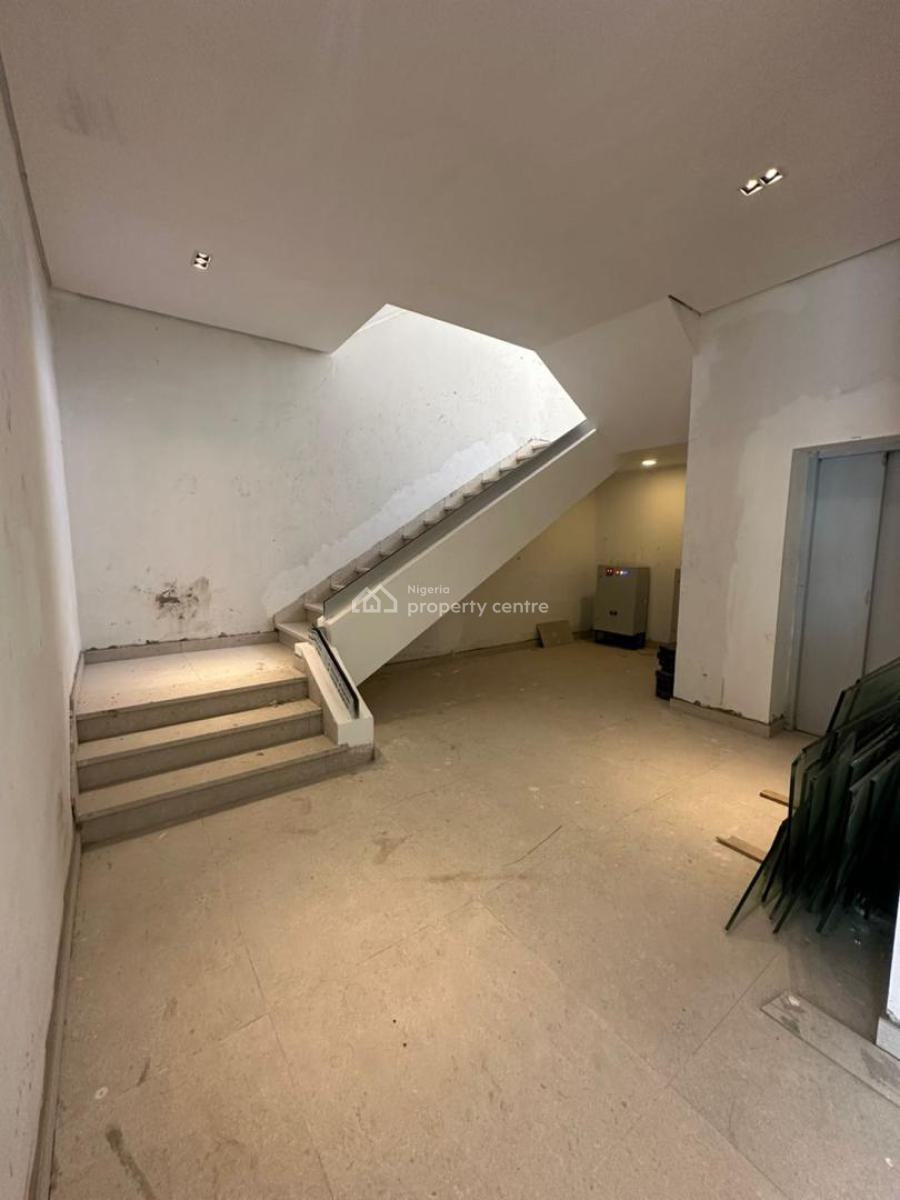Breath Taking  6 Bedroom Water Front  Duplex, Banana Island, Ikoyi, Lagos, Detached Duplex for Sale