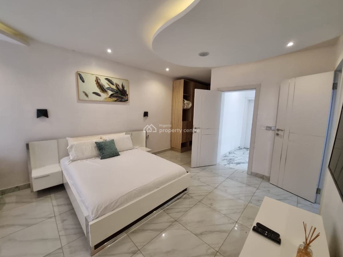 Luxury 3bed Duplex with Excellent Features, Ikeja Gra, Ikeja, Lagos, Flat / Apartment Short Let