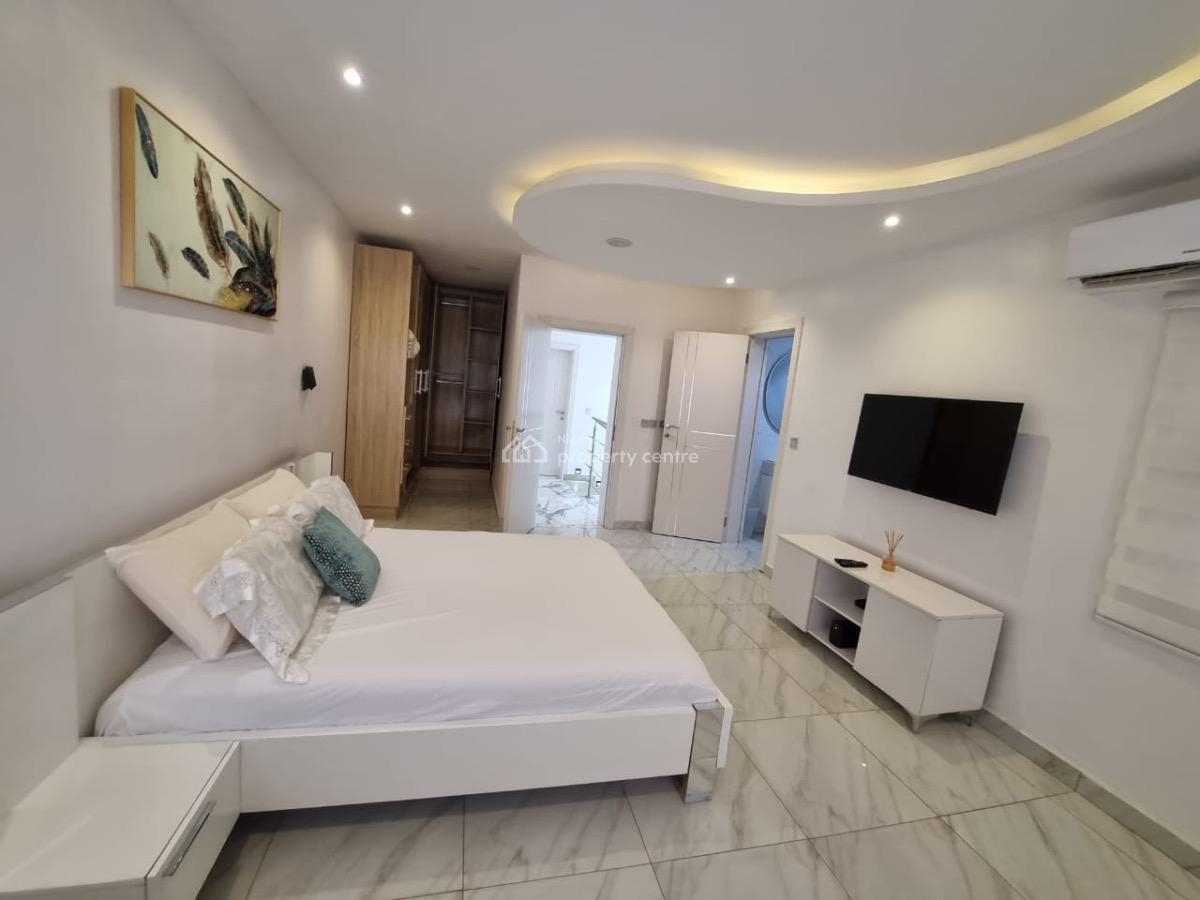 Luxury 3bed Duplex with Excellent Features, Ikeja Gra, Ikeja, Lagos, Flat / Apartment Short Let
